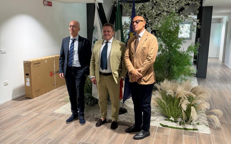 Il Direttore Generale di ARPA Molise e Presidente di AssoArpa Alberto Manfredi Selvaggi all’inaugurazione della nuova sede di ARPA Abruzzo: un contributo di valore per il sistema delle Agenzie ambientali