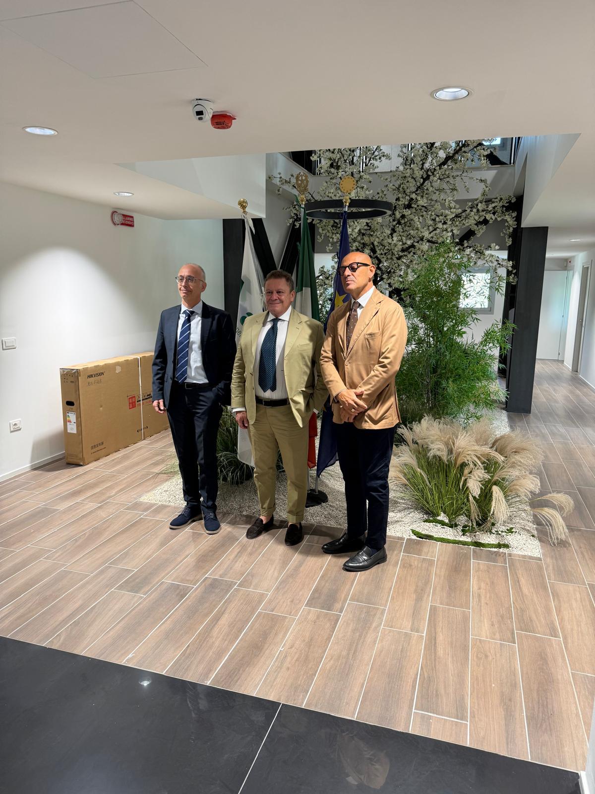 Il Direttore Generale di ARPA Molise e Presidente di AssoArpa Alberto Manfredi Selvaggi all’inaugurazione della nuova sede di ARPA Abruzzo: un contributo di valore per il sistema delle Agenzie ambientali